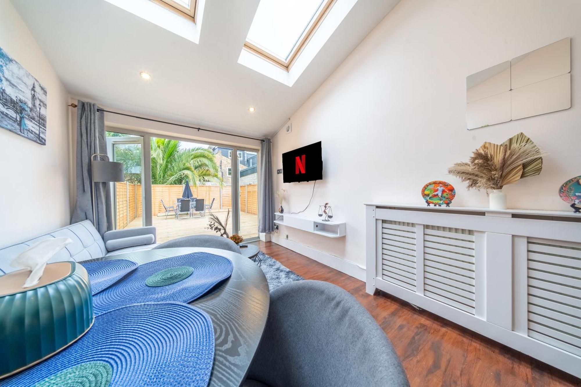 Beautiful 2 Bedroom With Private Garden In Wimbledon - Minutes From Central London Bagian luar foto